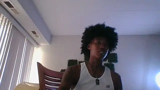 Snapshot of dezzidavill chatting on July 12, 2026, 2:29 pm dezzidavill online show from July 12, 2026, 2:29 pm
