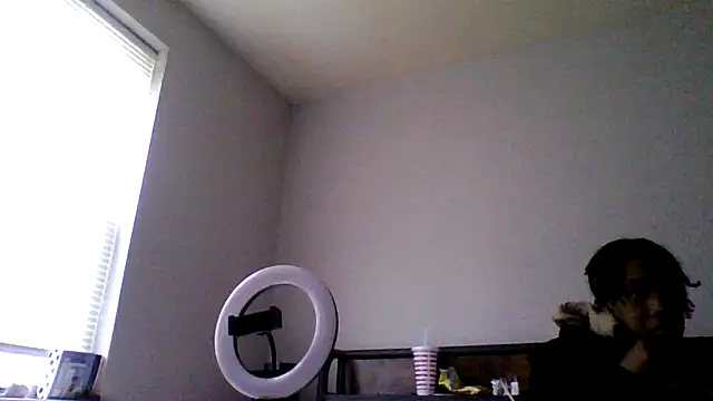 Snapshot of dezzidavill chatting on February 20, 2026, 3:03 pm dezzidavill online show from February 20, 2026, 3:03 pm