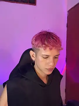 tylernova online show from November 18, 2025, 3:43 am