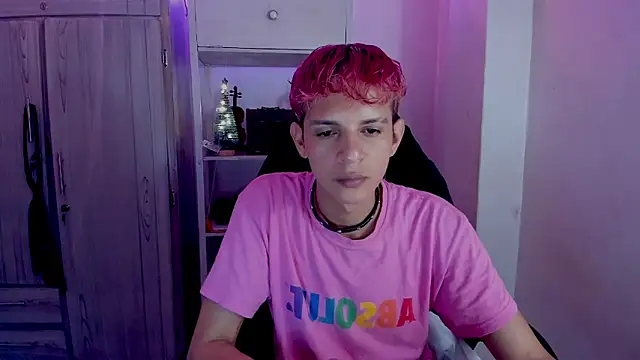 tylernova online show from December 3, 2025, 3:40 am