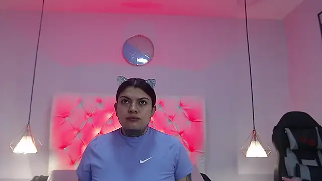 Bubbiecherry online show from October 28, 2025, 12:15 pm