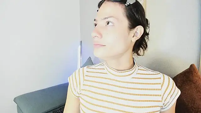 KassMonroe online show from April 17, 2026, 8:11 pm