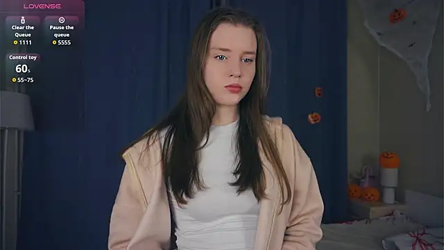 SunRinglein online show from November 12, 2025, 6:34 pm