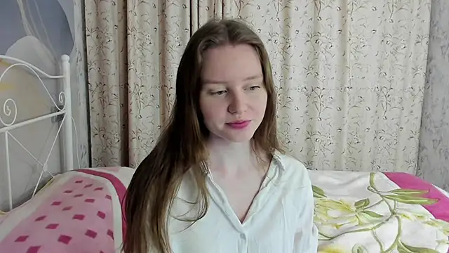 Snapshot of SunRinglein chatting on March 1, 2026, 7:58 pm SunRinglein online show from March 1, 2026, 7:58 pm