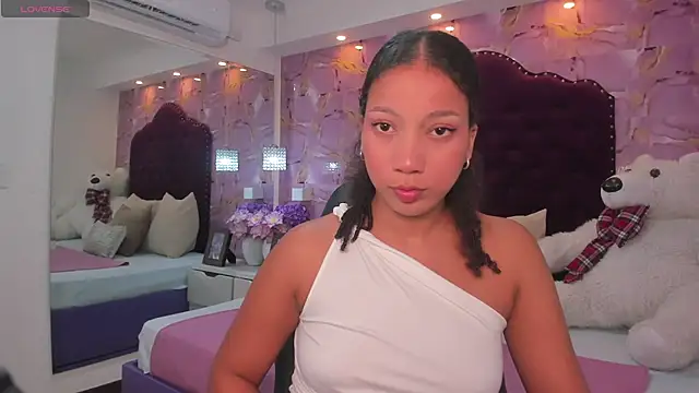 cloe 555 online show from October 28, 2025, 10:09 pm