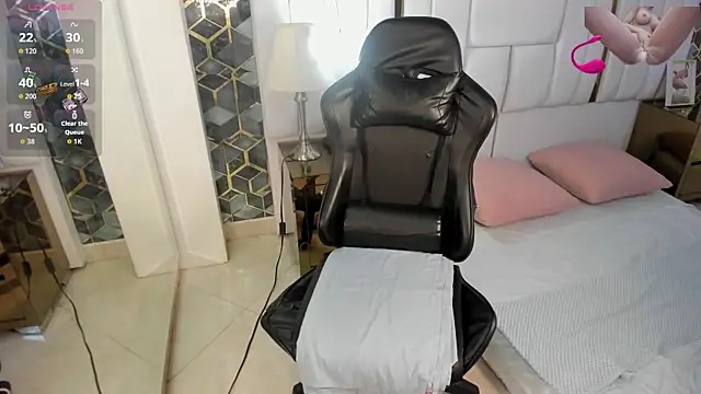 Snapshot of emily_parks666 chatting on November 10, 2025, 9:53 pm emily parks666 online show from November 10, 2025, 9:53 pm