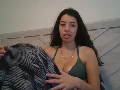 Snapshot of Lucysweets chatting on October 13, 2025, 2:18 pm Lucysweets online show from October 13, 2025, 2:18 pm