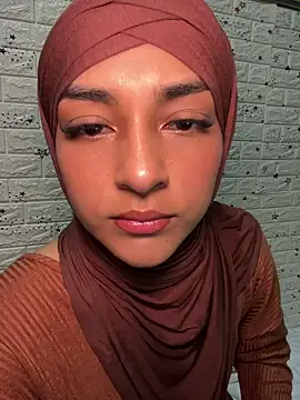 Snapshot of CelestSkyy chatting on November 5, 2025, 9:51 pm CelestSkyy online show from November 5, 2025, 9:51 pm