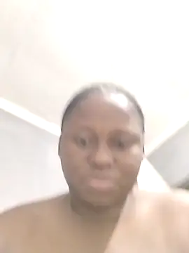 Snapshot of Doooollars chatting on October 8, 2025, 11:27 pm Doooollars online show from October 8, 2025, 11:27 pm