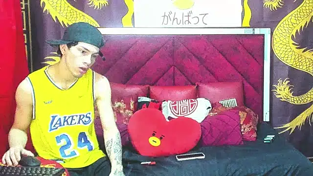 Snapshot of Pride_couple chatting on February 21, 2026, 11:18 pm Pride couple online show from February 21, 2026, 11:18 pm