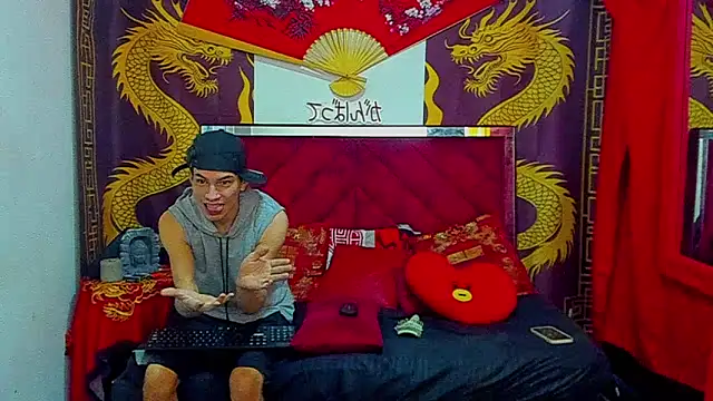 Snapshot of Pride_couple chatting on February 10, 2026, 11:37 pm Pride couple online show from February 10, 2026, 11:37 pm