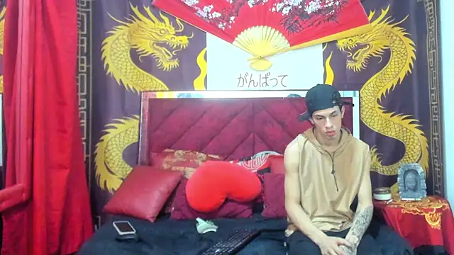 Snapshot of Pride_couple chatting on February 14, 2026, 11:27 pm Pride couple online show from February 14, 2026, 11:27 pm