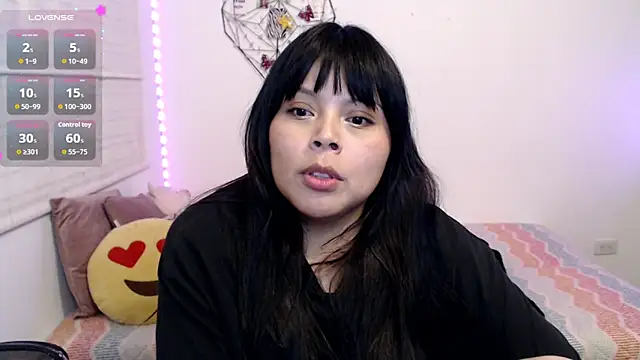 EllieMoonX online show from May 27, 2026, 1:57 am