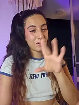 Meganthomson online show from April 28, 2026, 2:27 am