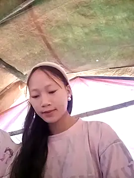 minachao- online show from October 19, 2025, 1:52 am