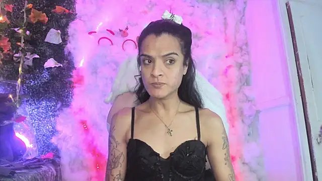 ZAMMIRA online show from January 18, 2026, 5:44 am