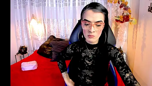 ZAMMIRA online show from October 24, 2025, 5:39 am