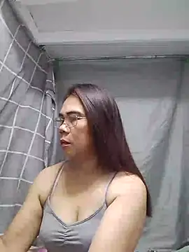 Snapshot of erma_joy chatting on May 9, 2026, 10:13 pm erma joy online show from May 9, 2026, 10:13 pm