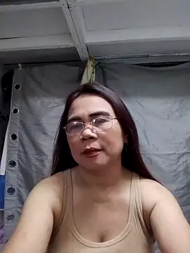 Snapshot of erma_joy chatting on May 2, 2026, 1:11 am erma joy online show from May 2, 2026, 1:11 am