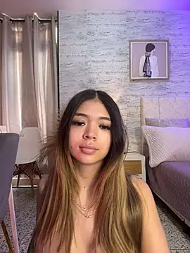 HoneyMollyX online show from June 11, 2026, 1:08 pm