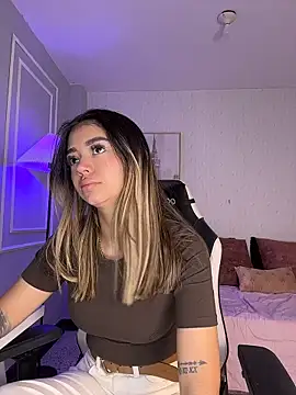 HoneyMollyX online show from March 24, 2026, 1:00 pm