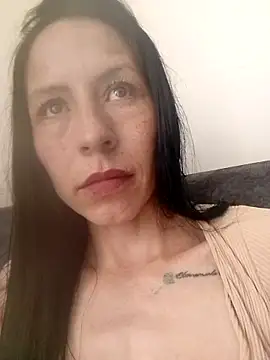 you yuyuu online show from October 17, 2025, 4:09 pm