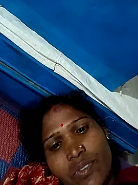 Hot hat online show from October 15, 2025, 5:10 pm