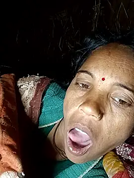 Cutsedi3 online show from January 9, 2026, 11:22 pm