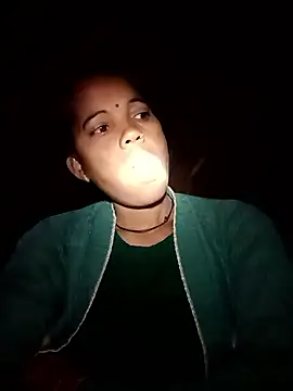 Cutsedi3 online show from December 16, 2025, 10:03 pm