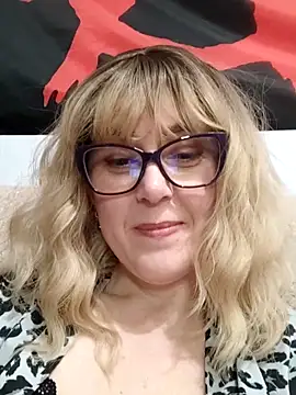 Amelialove42 online show from March 9, 2026, 7:17 pm