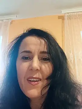 Amelialove42 online show from October 11, 2025, 1:56 pm