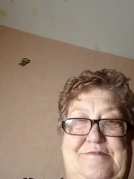 Katherine735 online show from December 17, 2025, 5:40 pm