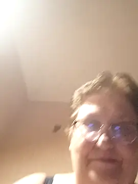 Katherine735 online show from May 17, 2026, 7:47 pm