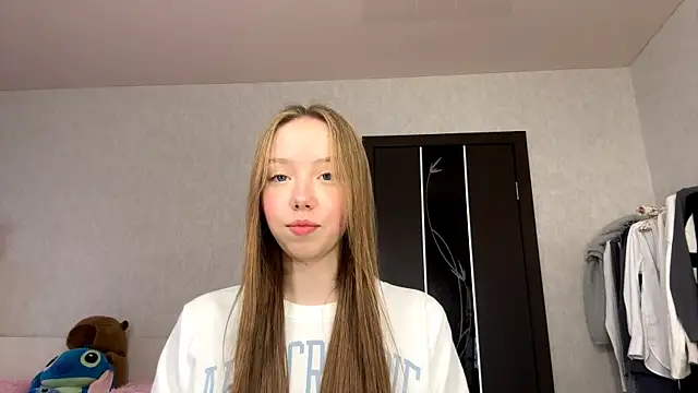 AntoniaMoravick online show from October 25, 2025, 8:13 am