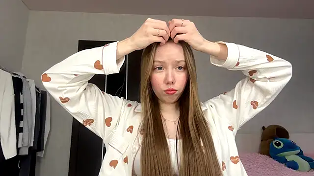 AntoniaMoravick online show from November 26, 2025, 11:21 am