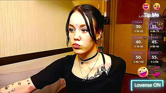 Snapshot of JennyRass chatting on April 27, 2026, 3:43 pm JennyRass online show from April 27, 2026, 3:43 pm