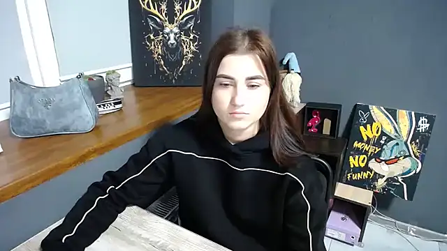 Flower mary online show from November 18, 2025, 7:44 am