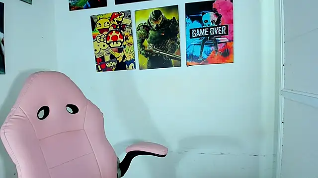 Dakota evans18 online show from November 13, 2025, 3:10 am