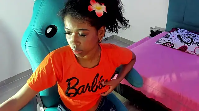 Dakota evans18 online show from November 27, 2025, 3:18 am