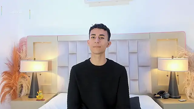 Zahir Ashar online show from April 18, 2026, 7:07 pm