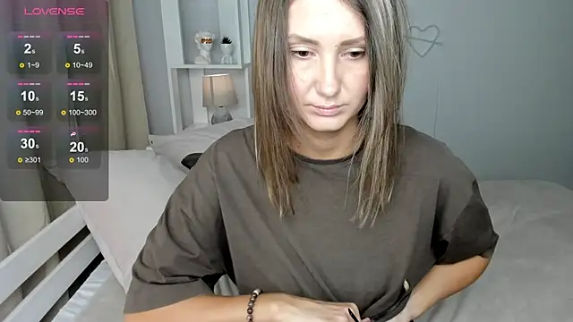 NikkiKiss   online show from October 25, 2025, 1:38 am