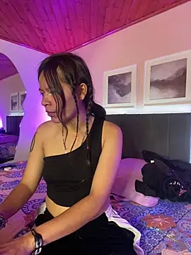 Ninfa pink online show from October 16, 2025, 3:20 pm