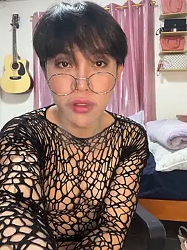 Keyka15 online show from February 11, 2026, 3:56 pm