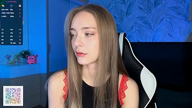 EvaPeace online show from November 24, 2025, 5:24 pm