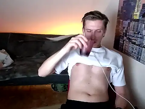 kinkyalecx online show from November 5, 2025, 12:03 am