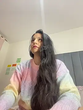 julieta rossi online show from November 28, 2025, 3:17 am