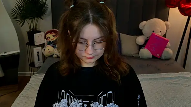 Snapshot of Briarx chatting on February 12, 2026, 3:17 am Briarx online show from February 12, 2026, 3:17 am