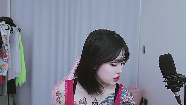 MISA 02 online show from April 8, 2026, 4:47 am