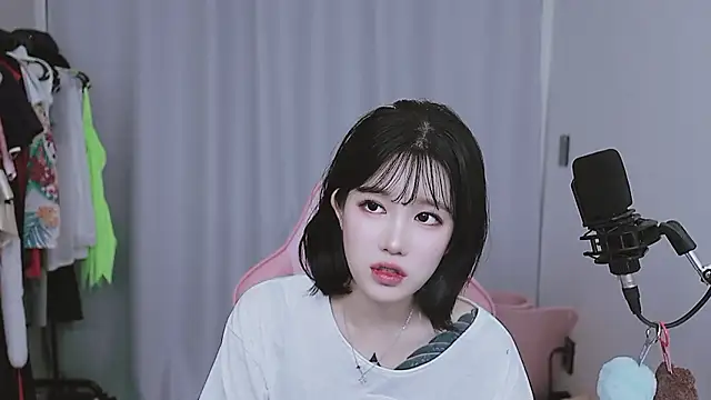 MISA 02 online show from April 10, 2026, 3:13 am