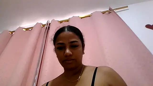 abby moss 2 online show from April 6, 2026, 12:28 pm